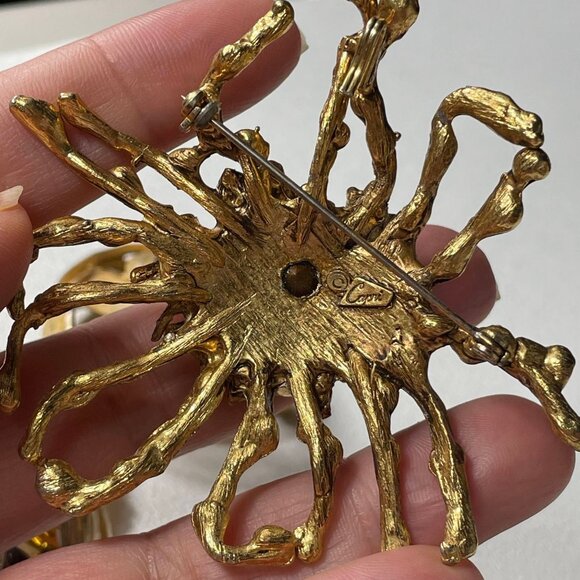 Vintage Gold Tone Brooch Bundle Capri  Amber stones - Picture 12 of 16